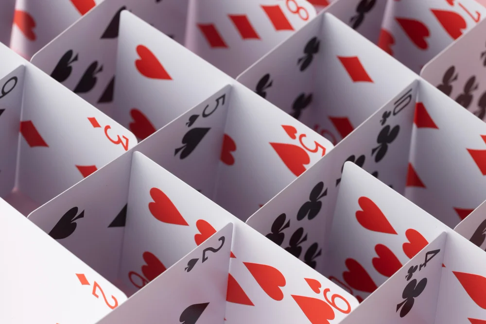 ¿Con cuántas barajas se juega al blackjack? Blackjack: estrategia básica para dividir parejas